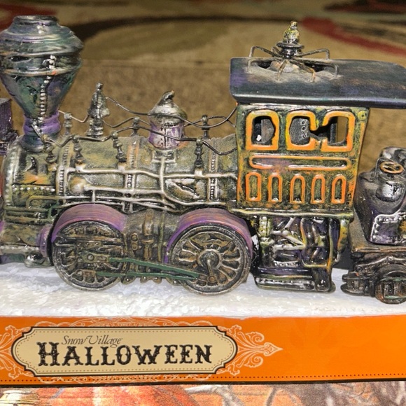 Debt 56 • Halloween • Haunted Rails Engine & Coal Car • Video • W/Box - Picture 13 of 13